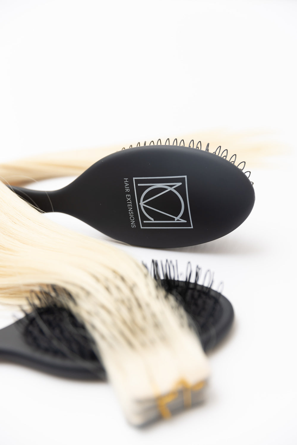 CM Hair Extension Loop Brush-Christian Michael Hair Extensions